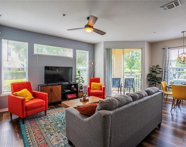8913 Legacy Court - Photo Thumbnail 2