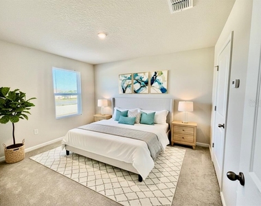 1221 Lexington Lane - Photo Thumbnail 28