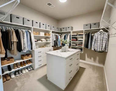 1221 Lexington Lane - Photo Thumbnail 20