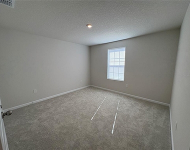 1221 Lexington Lane - Photo Thumbnail 33