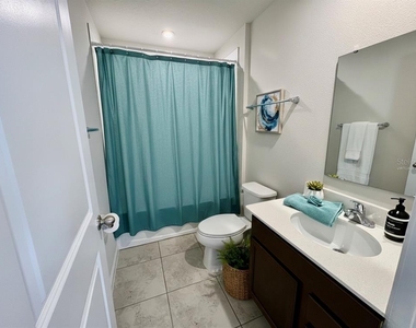 1221 Lexington Lane - Photo Thumbnail 24
