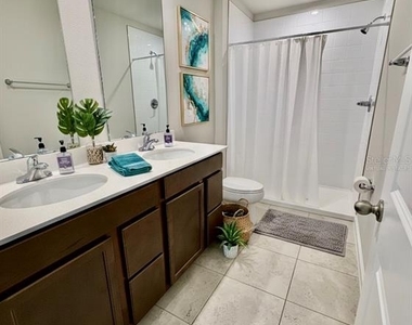 1221 Lexington Lane - Photo Thumbnail 22