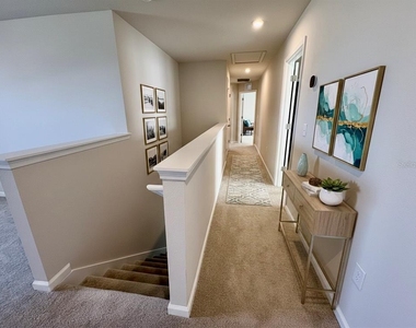 1221 Lexington Lane - Photo Thumbnail 14