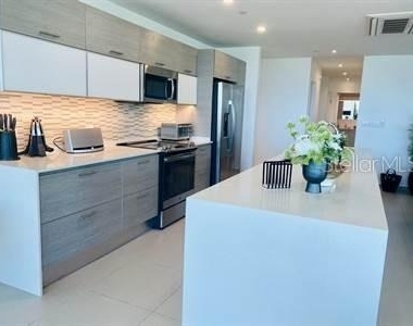 1511 Ponce De Leon Avenida - Photo Thumbnail 13