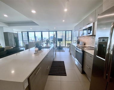 1511 Ponce De Leon Avenida - Photo Thumbnail 10