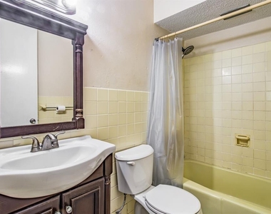 Cond. Laguna Gardens Ii 2 Ave. Laguna - Photo Thumbnail 11