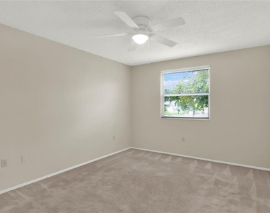 4241 Alamanda Boulevard - Photo Thumbnail 15