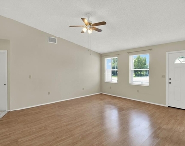 4241 Alamanda Boulevard - Photo Thumbnail 7