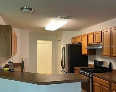 8714 Sw 83rd Loop - Photo Thumbnail 2
