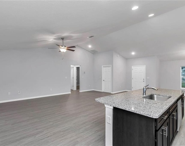 6711 Sw 64th Avenue - Photo Thumbnail 8