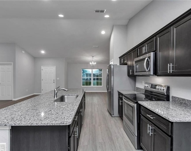 6711 Sw 64th Avenue - Photo Thumbnail 11