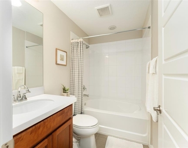 3441 Nw 56th Avenue - Photo Thumbnail 41