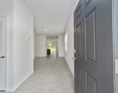 4111 Nw 44th Circle - Photo Thumbnail 7