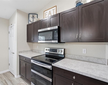 13880 Sw 45th Terrace - Photo Thumbnail 8