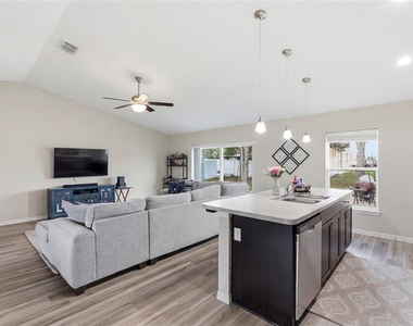 13880 Sw 45th Terrace - Photo Thumbnail 9