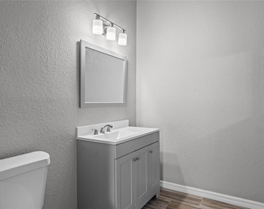 5501 Pga Boulevard - Photo Thumbnail 30