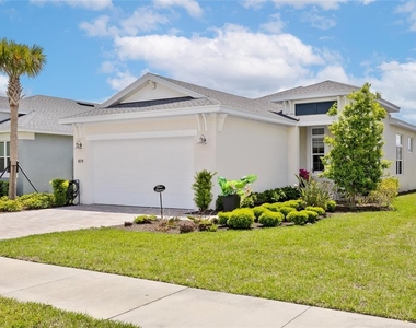 819 Liliana Drive - Photo Thumbnail 1