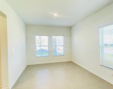 7333 Ivy Tendril Avenue - Photo Thumbnail 9