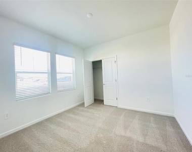 7333 Ivy Tendril Avenue - Photo Thumbnail 21
