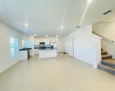 7333 Ivy Tendril Avenue - Photo Thumbnail 10