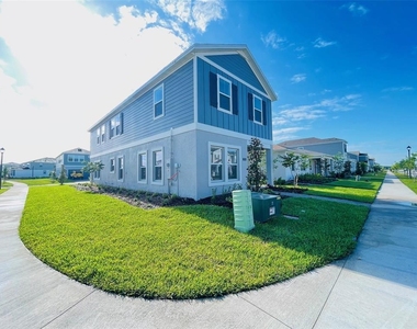 7333 Ivy Tendril Avenue - Photo Thumbnail 2