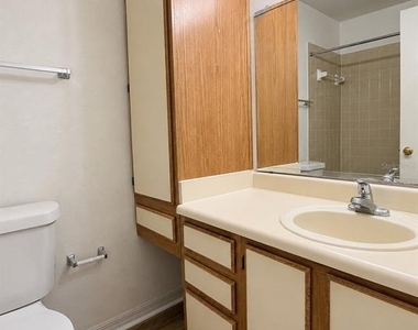 1063 S Hiawassee Road - Photo Thumbnail 9