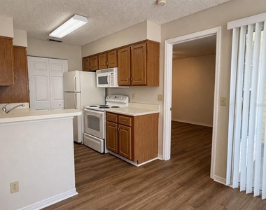 1063 S Hiawassee Road - Photo Thumbnail 6