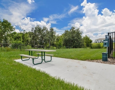 1105 Merrill Street - Photo Thumbnail 21