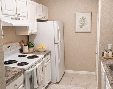 911 N Orange Avenue - Photo Thumbnail 10
