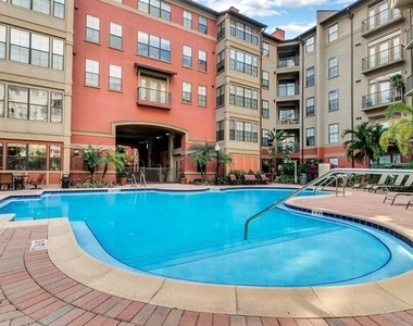 911 N Orange Avenue - Photo Thumbnail 16