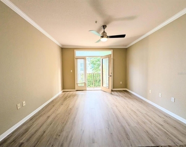 911 N Orange Avenue - Photo Thumbnail 2