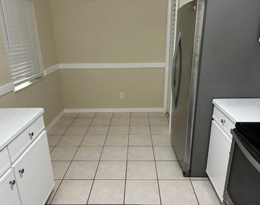 602 Mesilla Drive - Photo Thumbnail 8