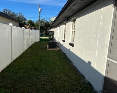 602 Mesilla Drive - Photo Thumbnail 14