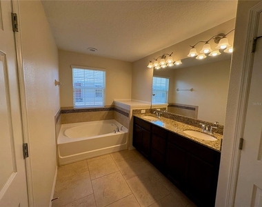 1372 Mill Stream Lane - Photo Thumbnail 10