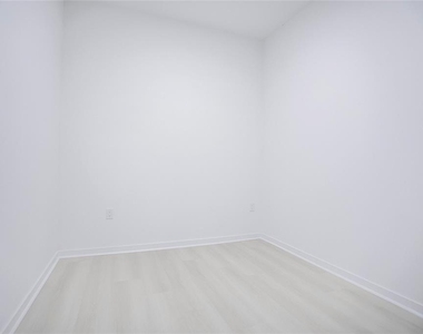 5579 Millenia Park Boulevard - Photo Thumbnail 17
