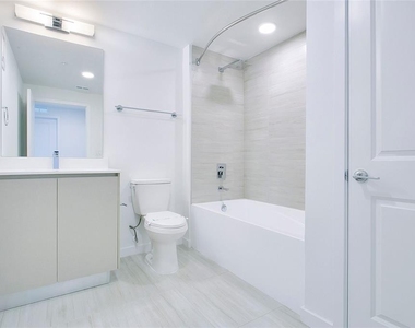 5579 Millenia Park Boulevard - Photo Thumbnail 12