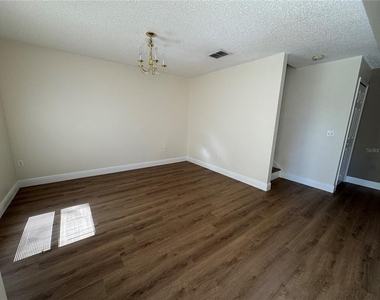 11718 Pethrick Drive - Photo Thumbnail 3