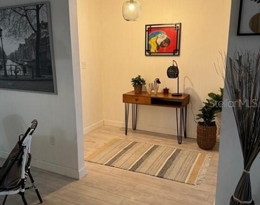 2225 Holden Avenue - Photo Thumbnail 7