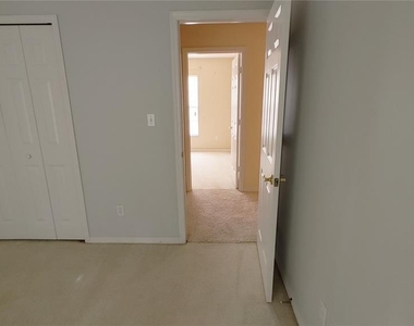 14413 N Greater Hills Boulevard - Photo Thumbnail 20