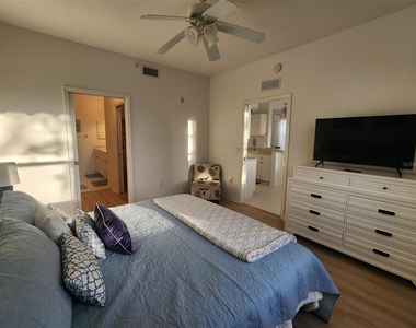 4442 Corso Venetia Boulevard - Photo Thumbnail 26