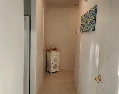 4442 Corso Venetia Boulevard - Photo Thumbnail 16
