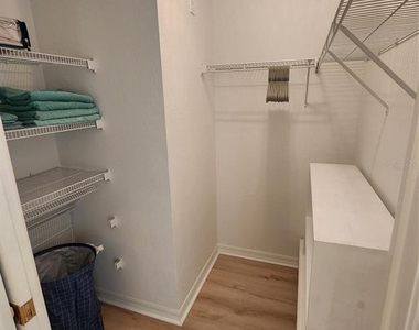 4442 Corso Venetia Boulevard - Photo Thumbnail 31