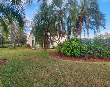 4442 Corso Venetia Boulevard - Photo Thumbnail 5