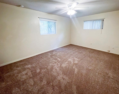 3524 Nw 12th Avenue - Photo Thumbnail 12