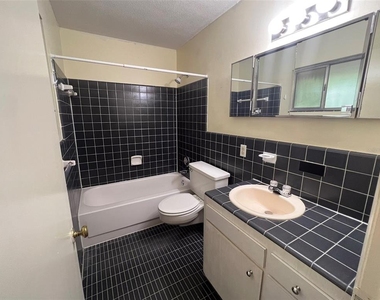 3524 Nw 12th Avenue - Photo Thumbnail 16