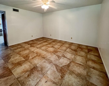 5601 Avenue H - Photo Thumbnail 1
