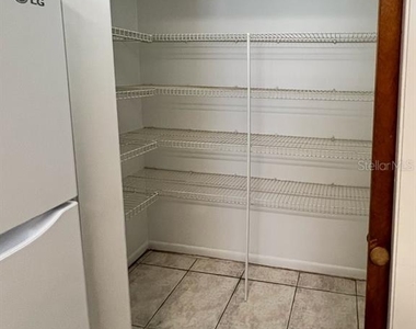5601 Avenue H - Photo Thumbnail 5