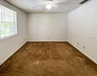 5601 Avenue H - Photo Thumbnail 14
