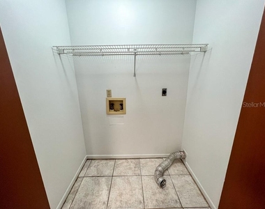 5601 Avenue H - Photo Thumbnail 7