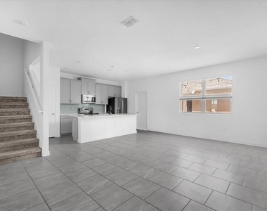 2959 Addison Boulevard - Photo Thumbnail 2